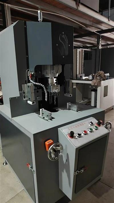 Base-Free Lock Box Machine
